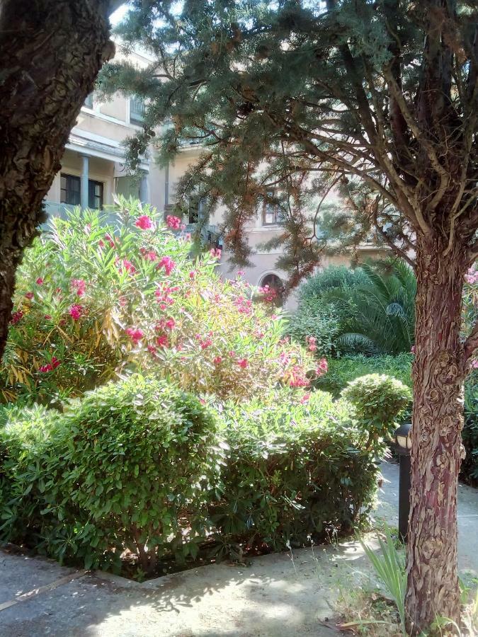 L'Ancien Couvent Sur Jardin, Havre De Paix En Centre Ville A 100M De La Mer Avec Parking Privatif Sète Dış mekan fotoğraf